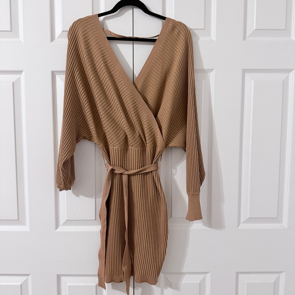 Love Tree Beige Ribbed Knit Dress Medium